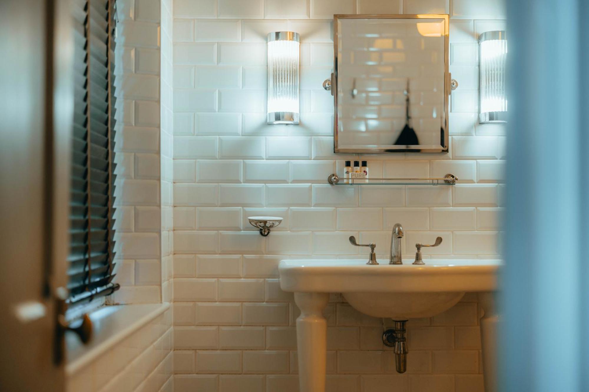 The Rudloe Near Bath - Marco Pierre White Hotel Corsham Bagian luar foto